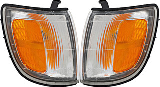 1997-1998 Toyota 4Runner Corner Light Driver Left and Passenger Right Side TO2520151