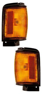 1984-1986 Toyota Pickup Corner Light Driver Left and Passenger Right Side TO2520158