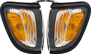 2001-2004 Toyota Tacoma Corner Light Driver Left and Passenger Right Side TO2520160