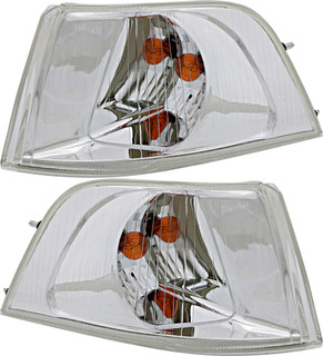 2001-2004 Volvo V40 Corner Light Driver Left and Passenger Right Side VO2520109