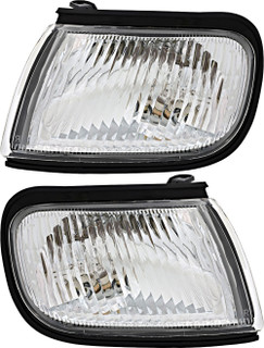 1997-1999 Nissan Maxima Corner Light Driver Left and Passenger Right Side