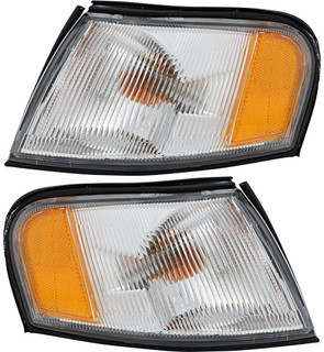 1995-1998 Nissan Sentra Corner Light Driver Left and Passenger Right Side