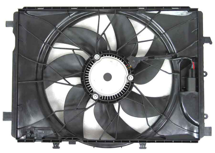2010 Mercedes-Benz E550 Dual Radiator and Condenser Fan Assembly