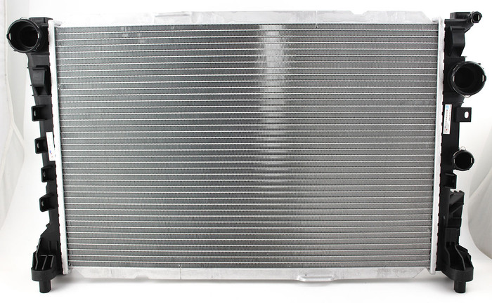2013 Mercedes-Benz CLS63 AMG Radiator 5.5L 8 Cylinder
