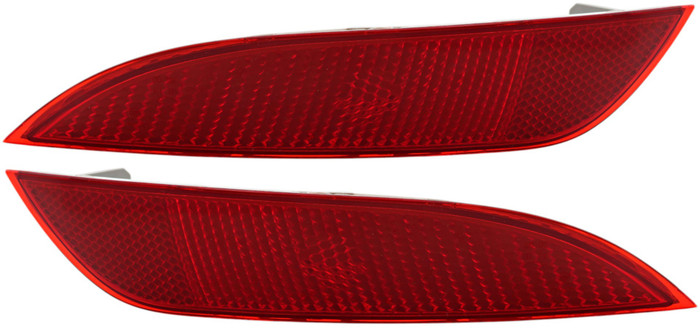 2018 Ford Focus Rear Reflectors - Driver Left and Passenger Right Side FO1184110,FO1185110