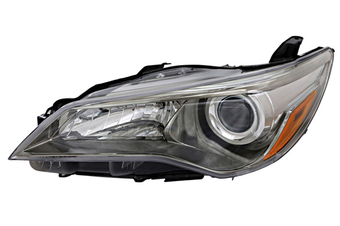 2015-2017 Toyota Camry SE/XSE Headlight Driver Left Side Halogen