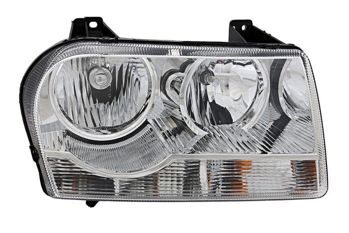 2005-2007 Chrysler 300 Headlight Passenger Right Side Halogen Without Delay Option