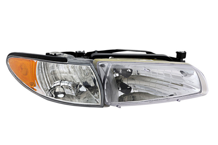 1997-2003 Pontiac Grand Prix Headlight Passenger Right Side Halogen