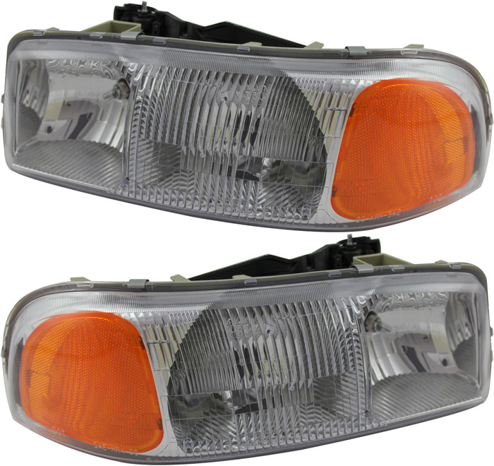 2000-2005 GMC Yukon Headlights Driver Left and Passenger Right Side Halogen