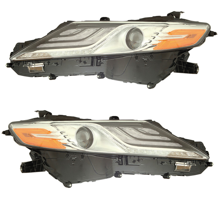 2019 Toyota Camry XLE Headlights Driver Left and Passenger Right Side Halogen Chrome Trim