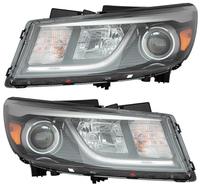 2015-2018 Kia Sedona EX/L/LX Headlights Driver Left and Passenger Right Side Halogen