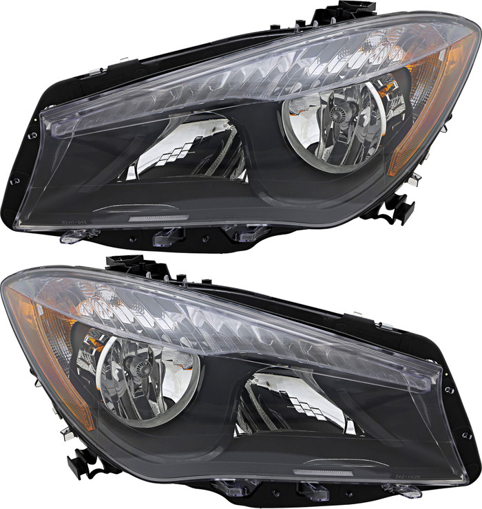 2014-2018 Mercedes Benz CLA Headlights Driver Left and Passenger Right Side Halogen