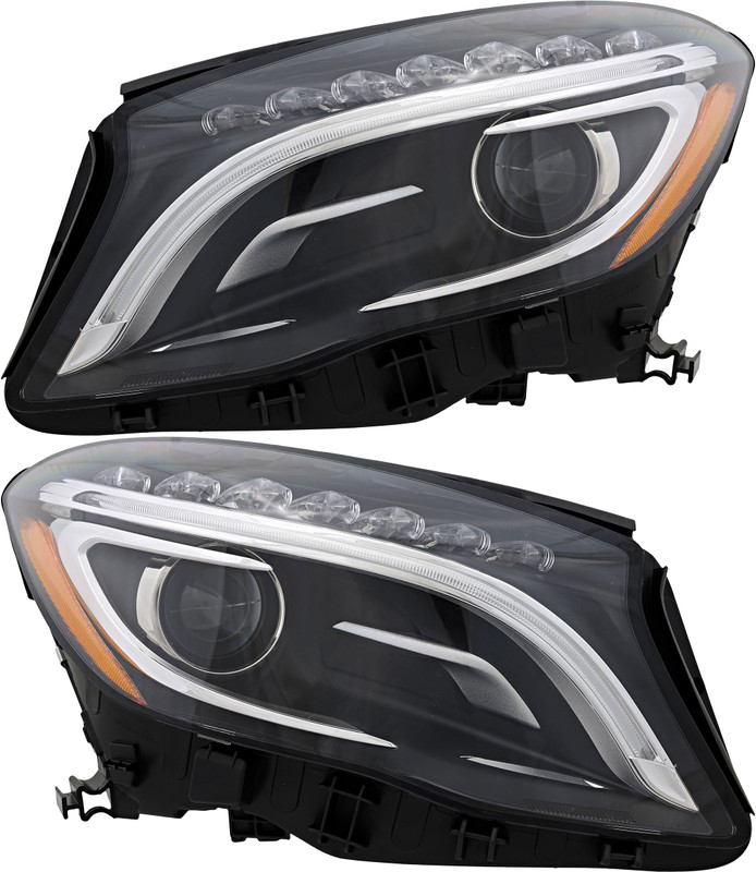 2015-2018 Mercedes Benz GLA Headlights Driver Left and Passenger Right Side HID/Xenon