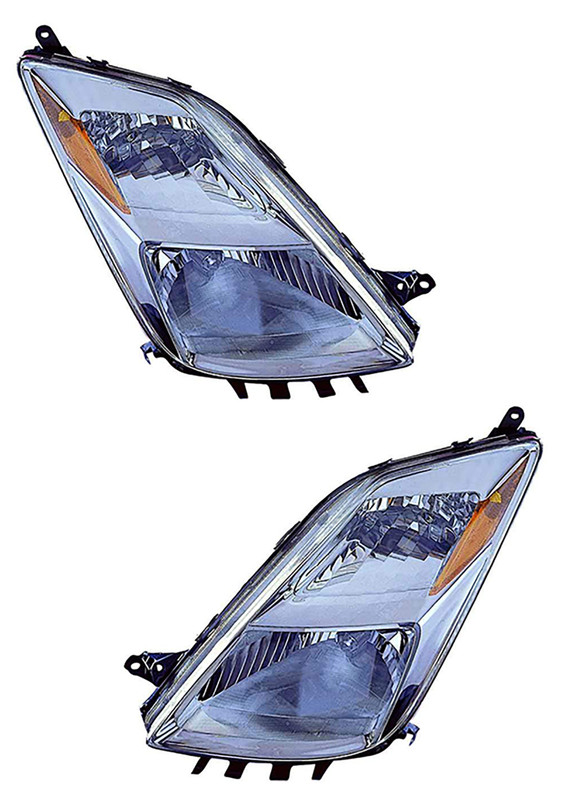 2004-2005 Toyota Prius Headlights Driver Left and Passenger Right Side Halogen