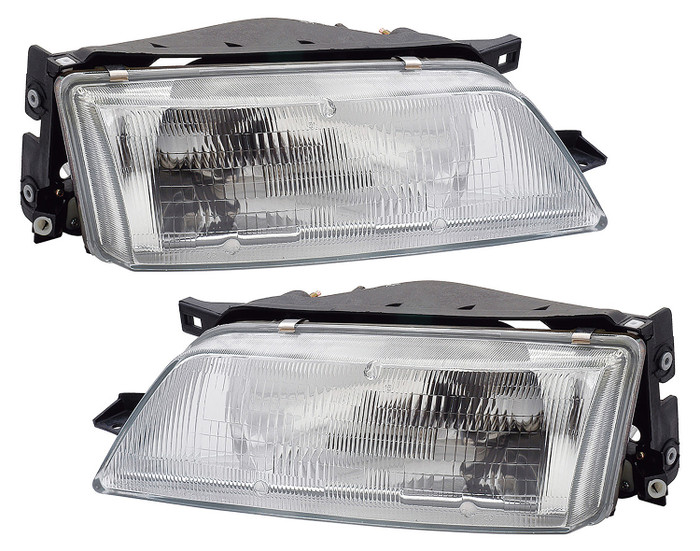 1995-1996 Nissan Maxima Headlights Driver Left and Passenger Right Side Halogen