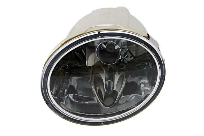 2000-2006 Toyota Tundra Fog Light Driver Left Side For Models With Plastic Bumper