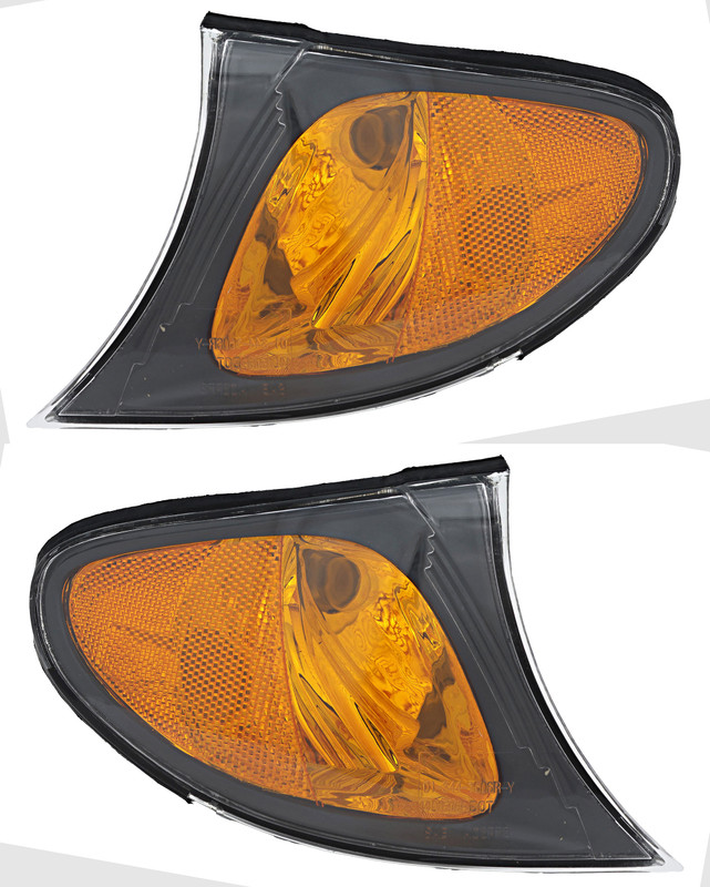 2002-2005 BMW 3 Series Corner Light Driver Left and Passenger Right Side BM2520109
