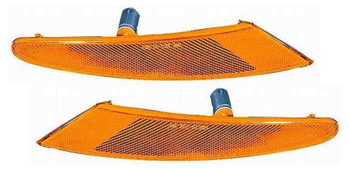 2001-2002 Saturn LW200 Side Marker Driver Left and Passenger Right Side