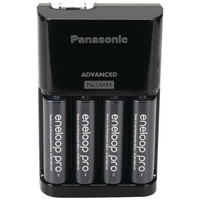 Cargador Panasonic de 4 posiciones con baterías recargables AA eneloop® PRO, paquete de 4