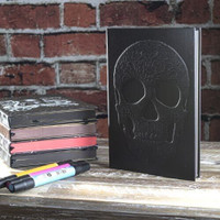 Journal d'écriture à couverture rigide vierge avec crâne floral noir Pt