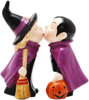 PT Magnetic Kissing Halloween Couple Salt and Pepper Shaker Set