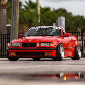 Big Duck Club BMW E36 Vert Overfenders Big Duck Club BMW E36 Vert Overfenders