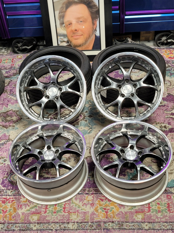[USED] Hotstuff Stich Gulf Wheels - 18x9 +6 / 18x10 -6