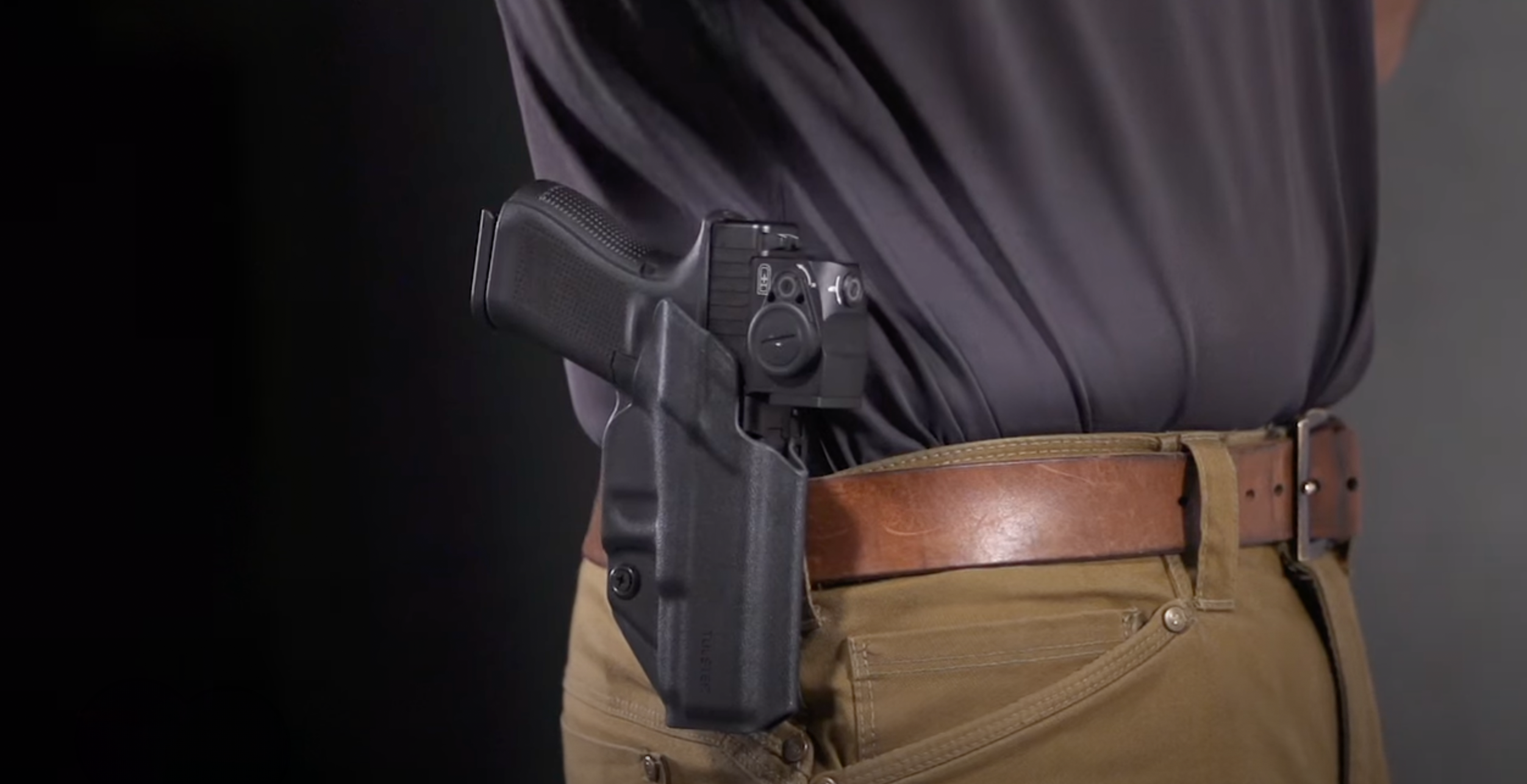 Carrying The Glock 19 Gen5 MOS In A Range+ Holster