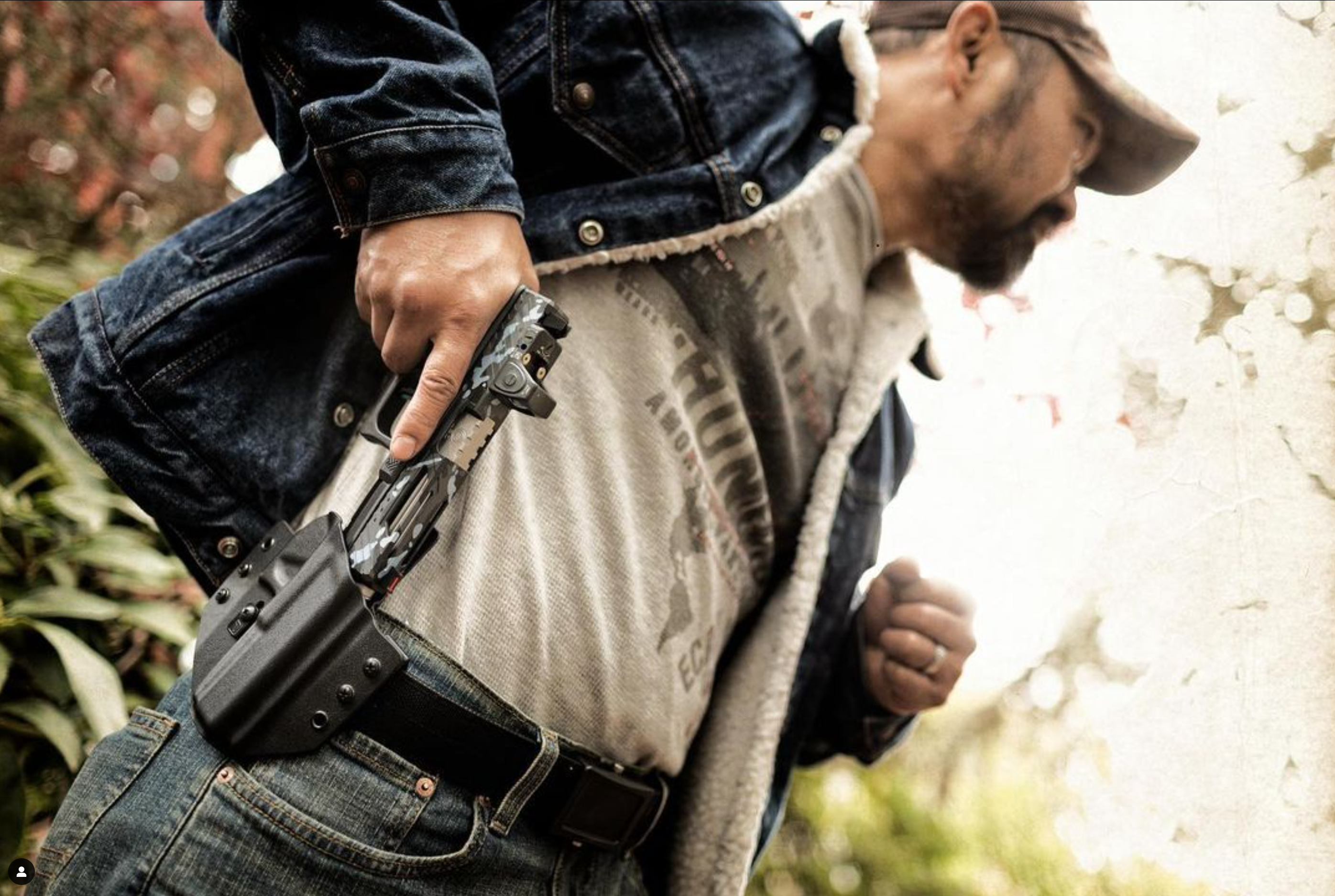 Handling Close Threats: Shooting From Retention