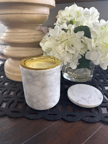 Carrara Marble Candle Holder and Lid with Gold Insert Candle 350g Carrara Marble Candle Holder and Lid with Gold Insert Candle 350g
