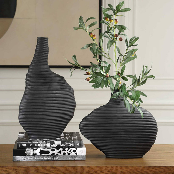 Luminous Twist Glass Sculpture - Size: 50H x 23W x 11D (cm) - Organic style