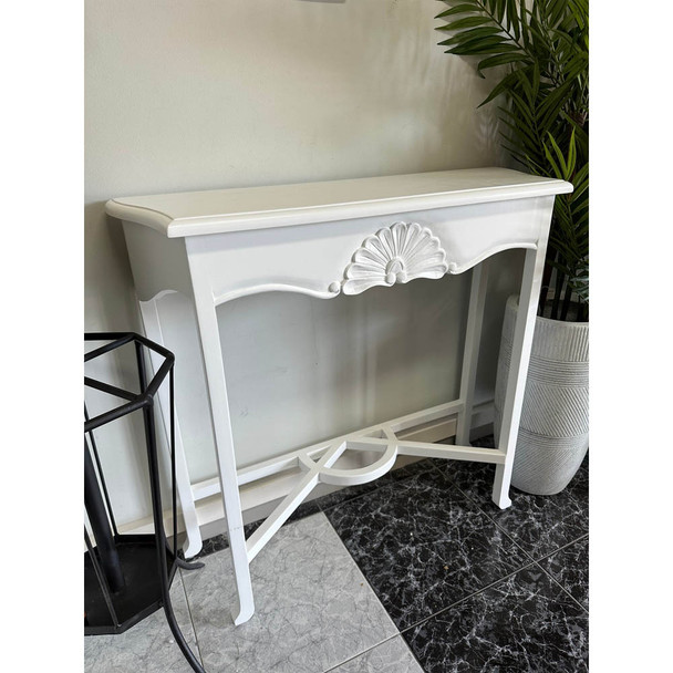 Small Console Table w/Shell Motif - True White - Size: 75H x 80W x 25D (cm) - French Provincial style Small Console Table w/Shell Motif - True White - Size: 75H x 80W x 25D (cm) - French Provincial style