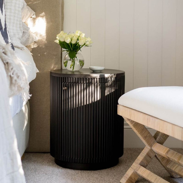 Kraton Small Round Bedside Table - Grey Oak - Size: 56H x 46W x 46D (cm) - Mid-Century Modern style