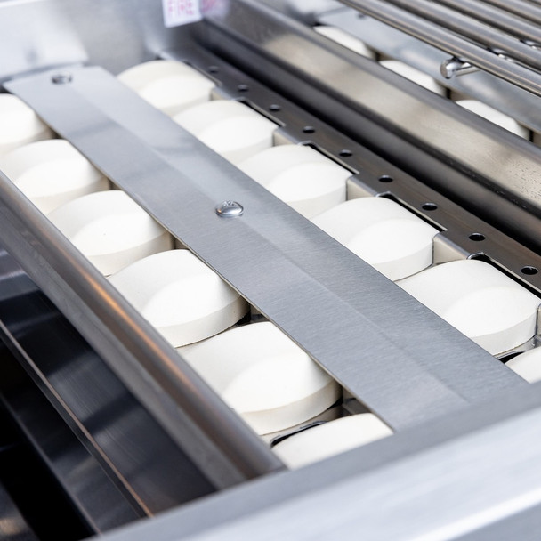 Summerset Sizzler Pro 40-Inch 5-Burner Built-In Grill with Rear Infrared Burner - SZRPRO40