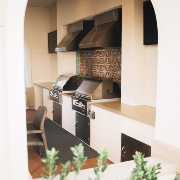 Summerset Resort Grill 30-Inch 2-Burner Built-In Grill