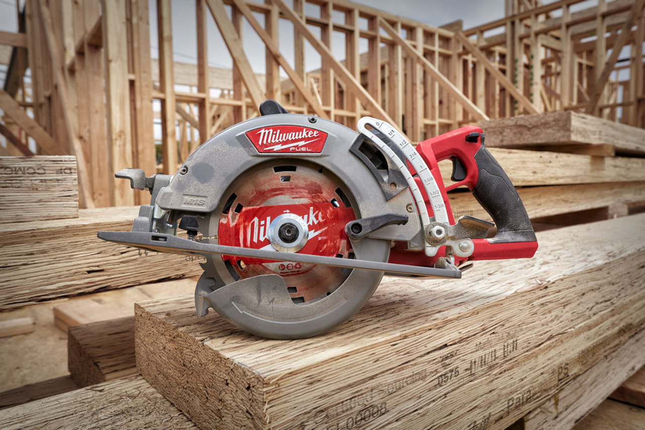 Milwaukee m18 fuel outlet rear handle circular saw