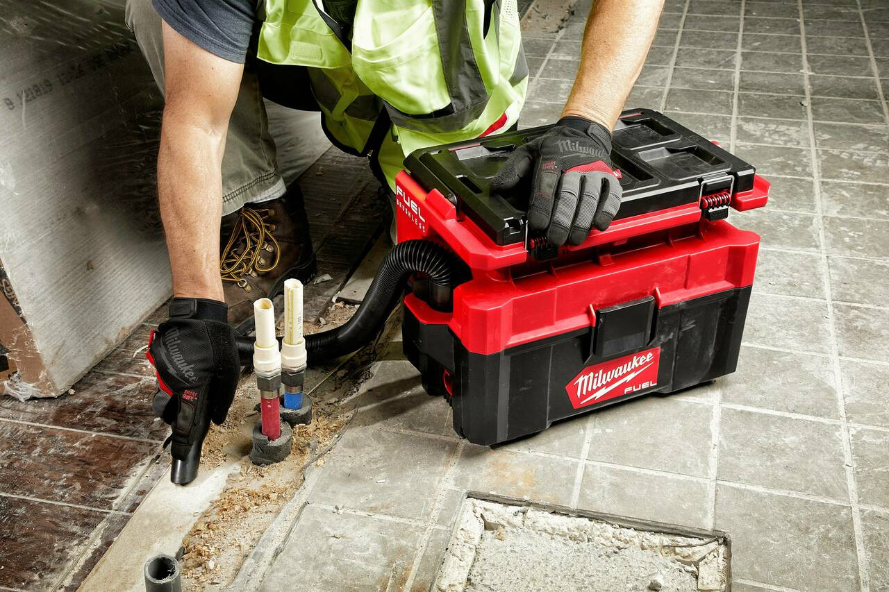 Milwaukee M18 Packout Wet \u0026 Dry Vacuum KIT