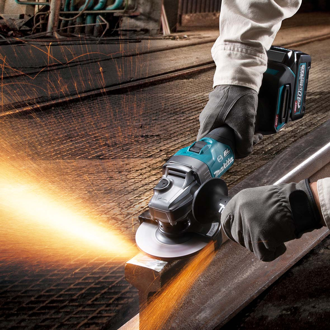 Makita 115mm clearance angle grinder