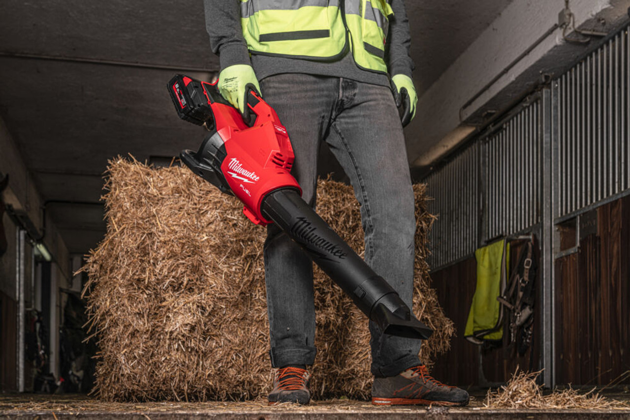 Milwaukee M18 Fuel Dual Battery Leaf Blower M18F2BL 502 toolforce.ie