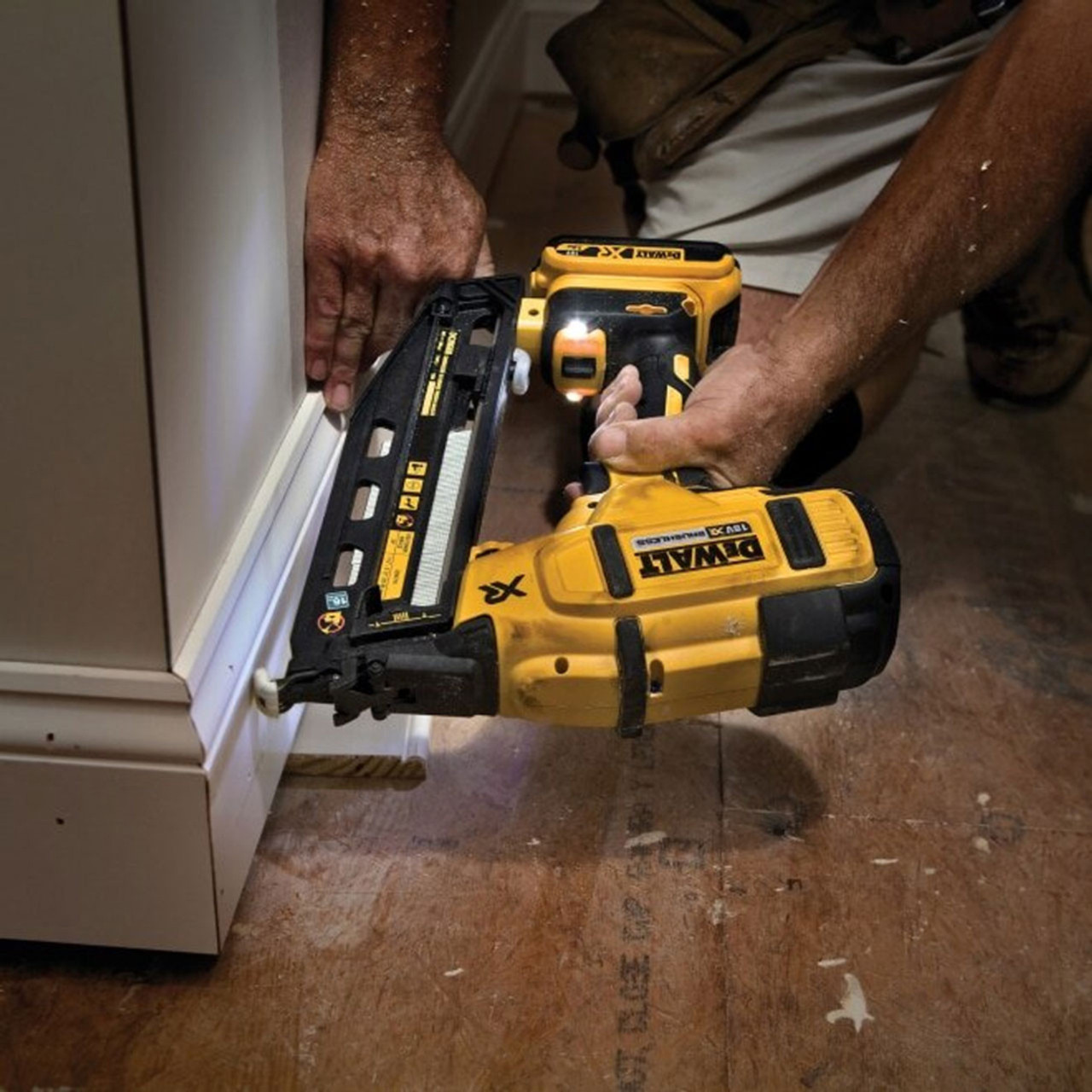 dewalt 2nd fix nail gun in L30 Liverpool for £150.00 for sale | Shpock