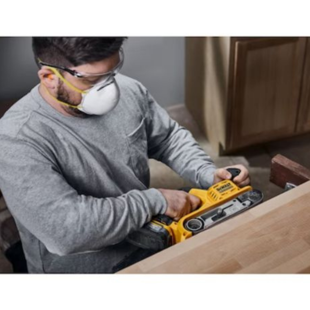 DeWalt 18v XR Brushless Cordless 75mm Belt Sander in TSTAK Case
