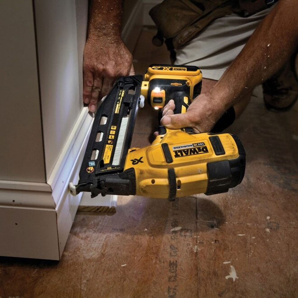 Brad Nailer Kit Dewalt Cordless 16 Gauge Finish Nailer 16 Gauge