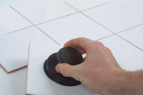Easy handle knob.