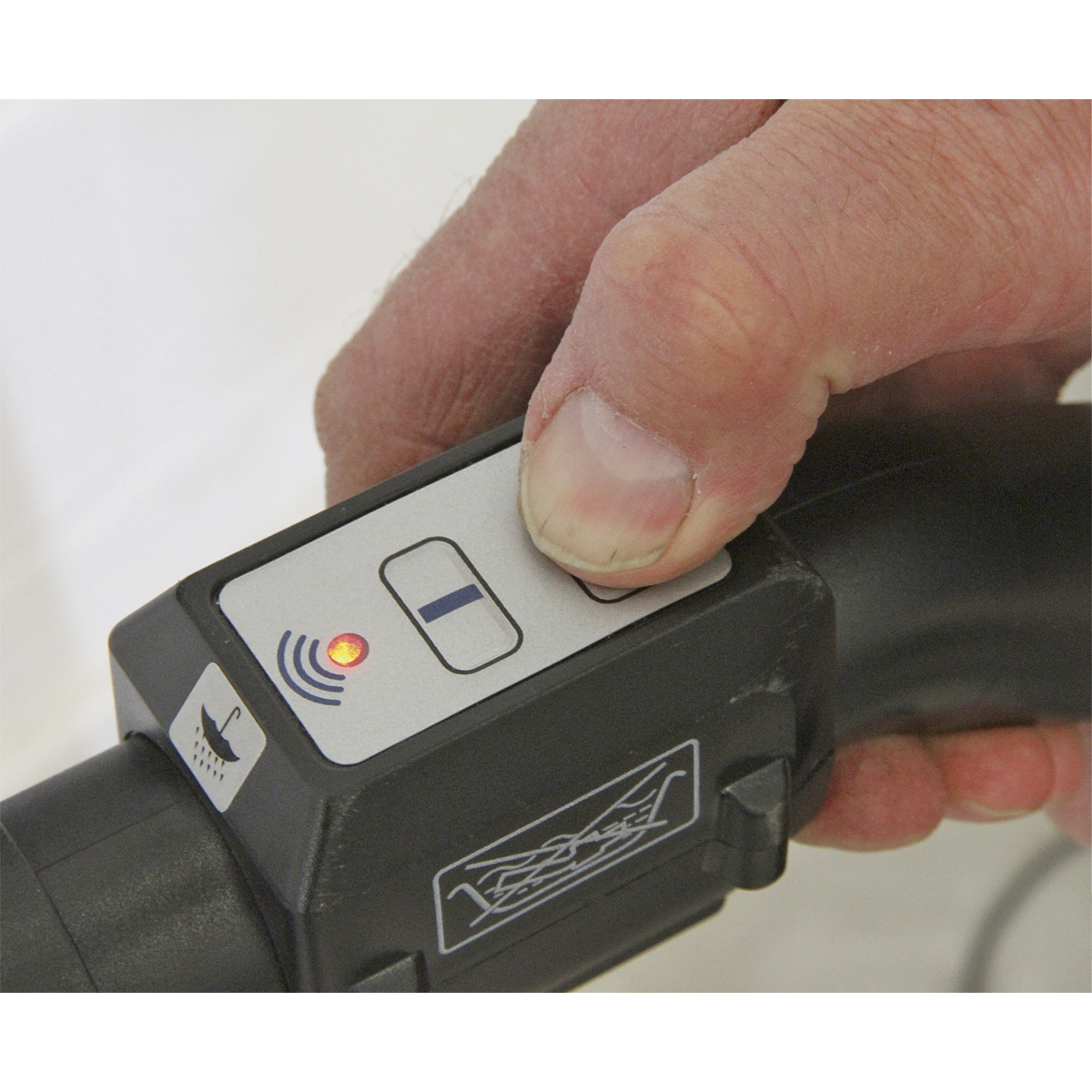 Garage Vacuum 1500W with Remote Control - Wall Mounting | Robust, wall mounting, remote control, wet and dry vacuum cleaner. | toolforce.ie