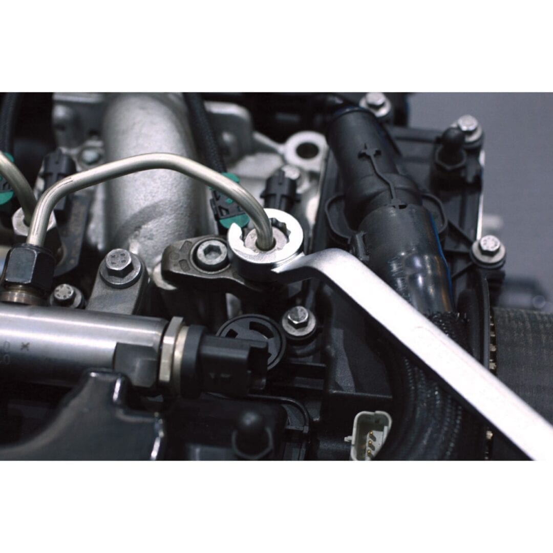 nut wrench with multiple angle and offset design