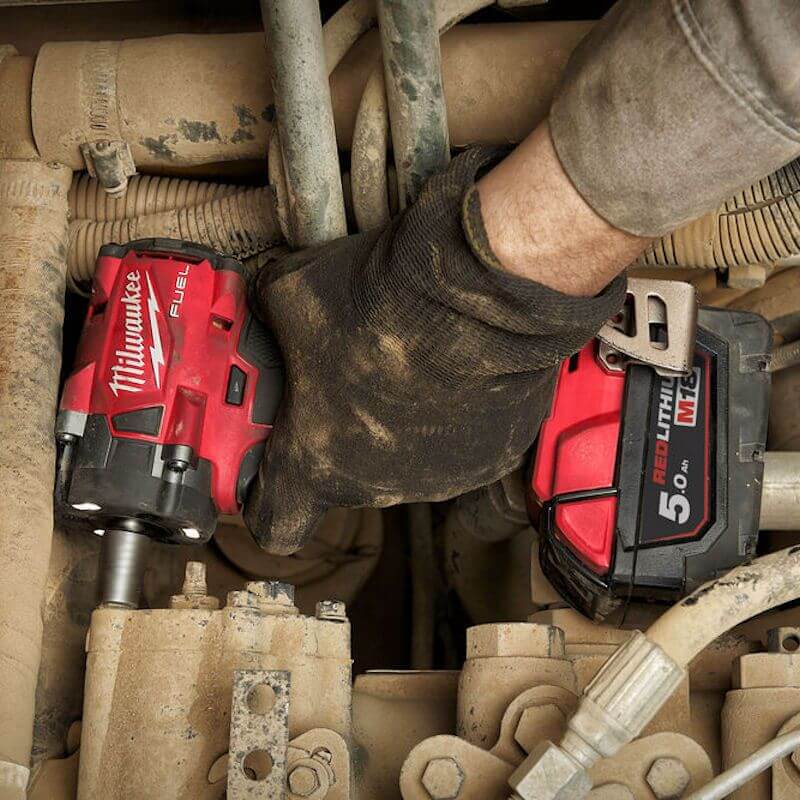 Milwaukee Fuel Compact Impact Wrench 1/2" M18FIW2F12-0X | 4-Mode DRIVE CONTROL allows the user to shift into four different speed and torque settings to maximise application versatility. | toolforce.ie