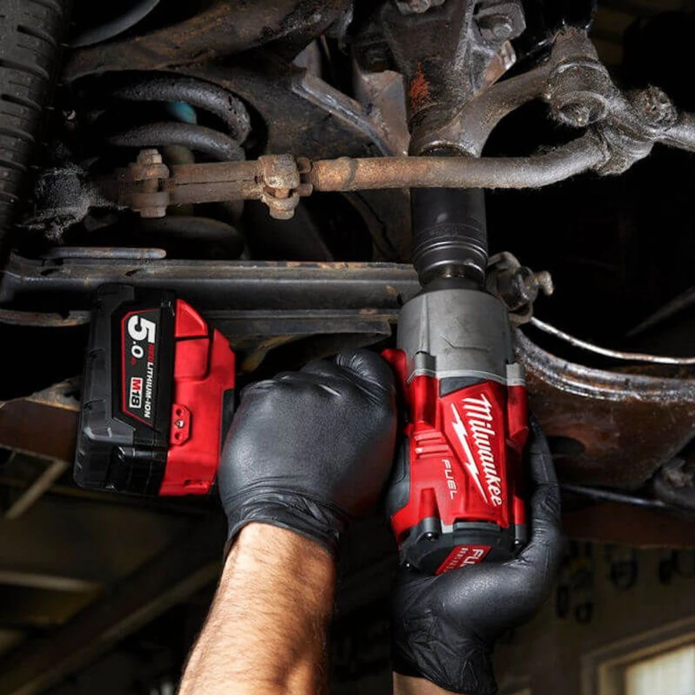 impact wrench removing nuts