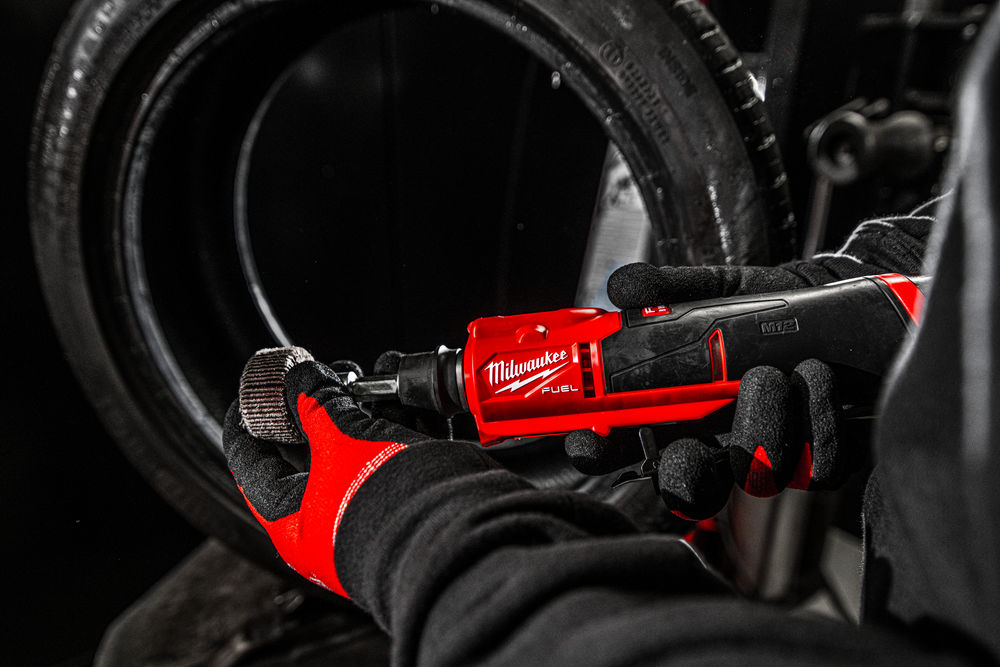 Variable speed trigger provides outstanding control of the tool