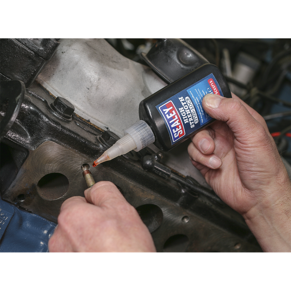 Stud Lock High Strength 50ml | High strength stud locking adhesive for all types of metal. | toolforce.ie