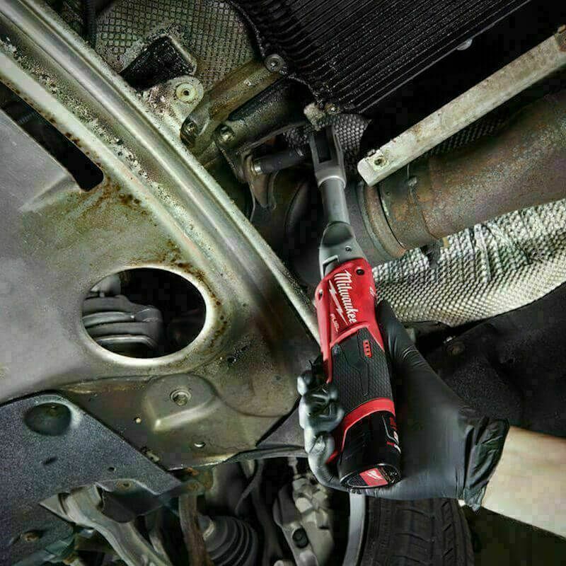 MILWAUKEE 22MM 3/8" DRIVE DEEP IMPACT SOCKET, Deep wall construction provides clearance for protruding bolts.